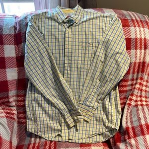 EUC MEN’s IZOD button down dress shirt-causal, size medium!